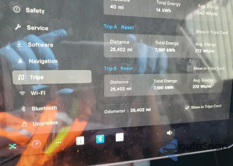 2023 Tesla Model Y из США, поврежденный, VIN 7SAYGDEE0PA069003